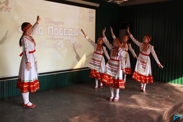 Праздничный концерт, посвященный Дню Победы, для жителей Кировского района